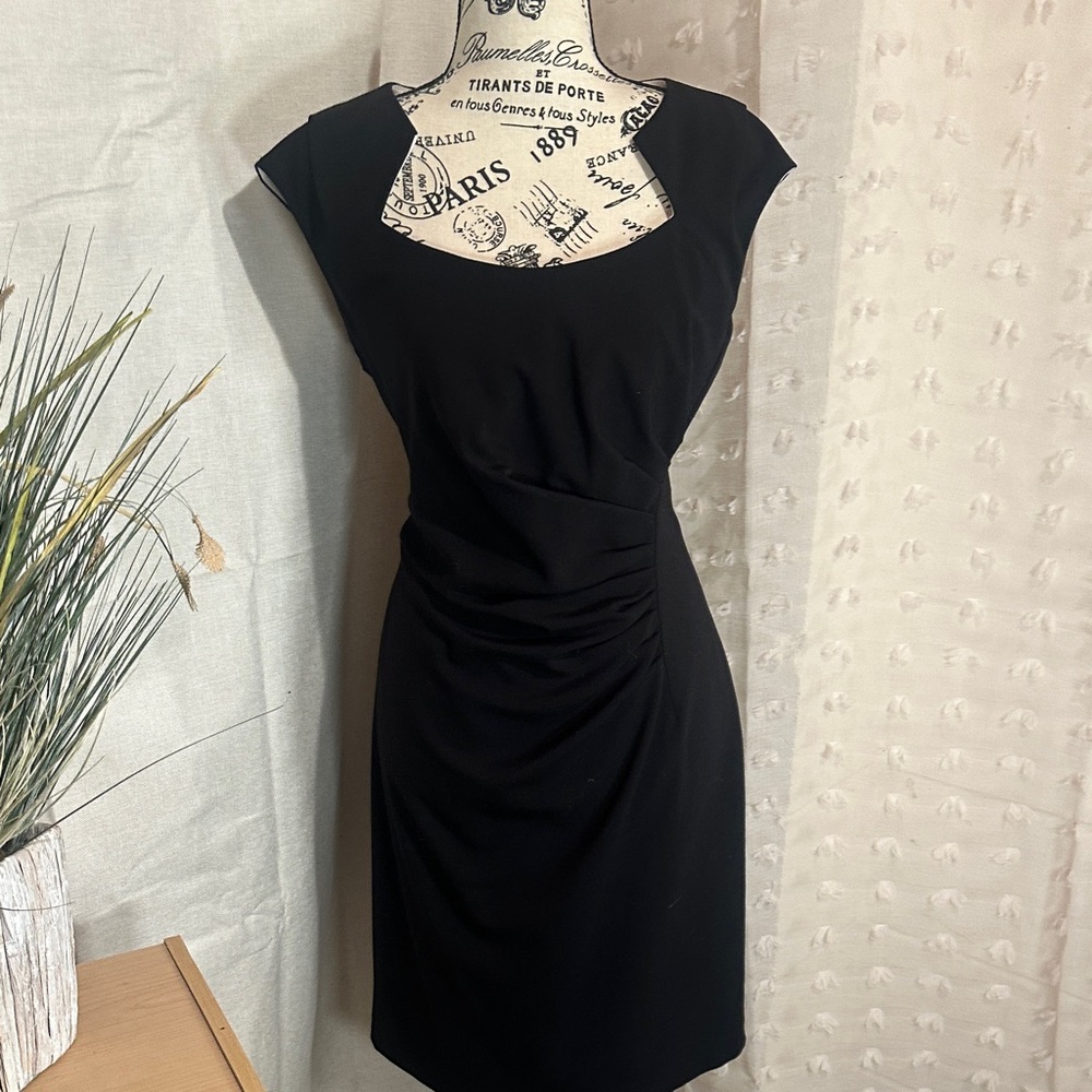 Calvin Klein Black Ruched Waist Cap-Sleeve Midi Dress
